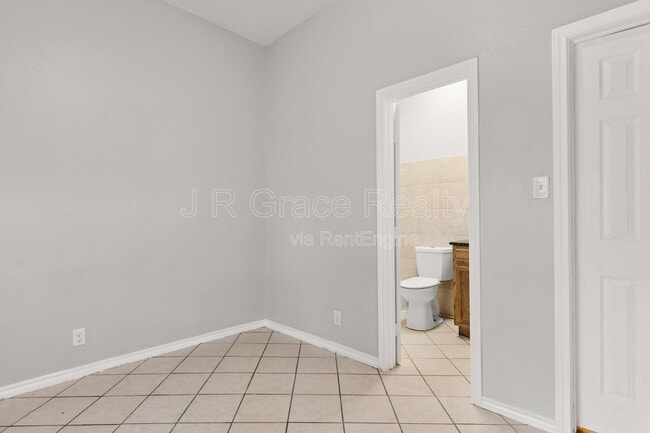 Building Photo - 2805 Bellmead Dr