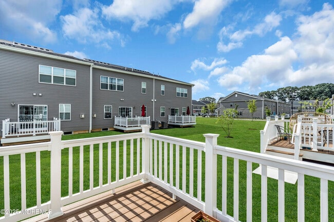 Building Photo - 803 Aviator Ave