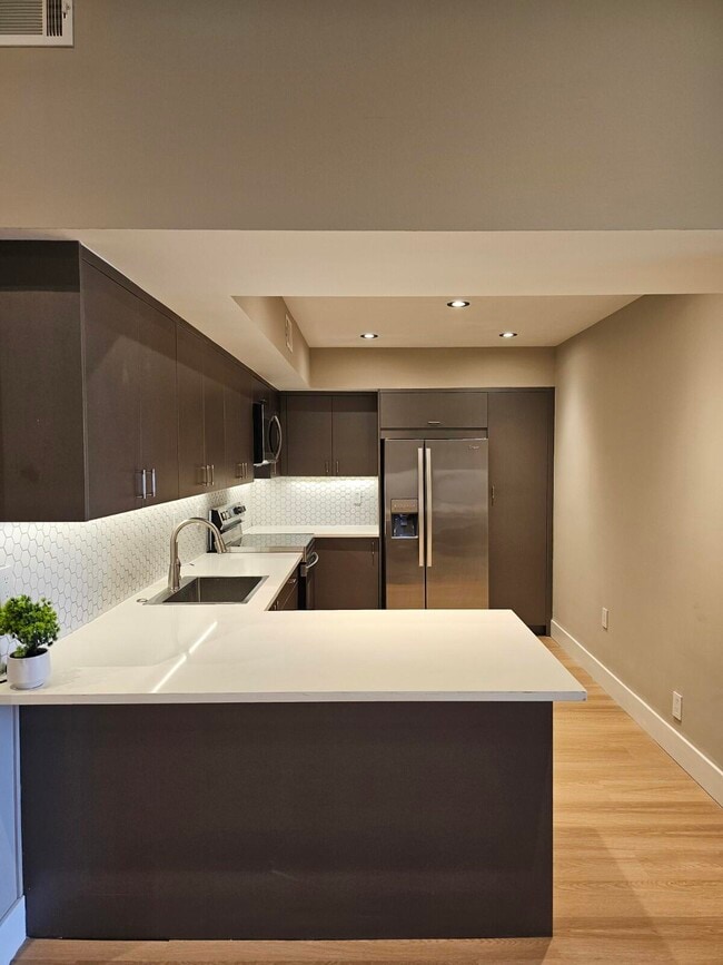 Building Photo - 3190 Leewood Terrace