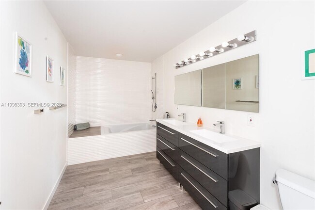 Building Photo - 8001 SW 160th St