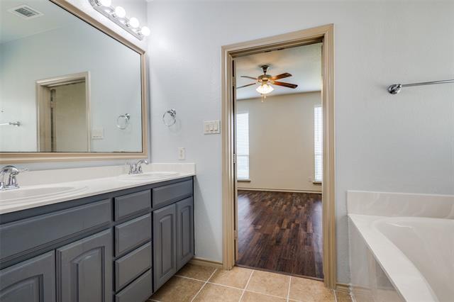 Building Photo - 3129 Buckthorn Ln