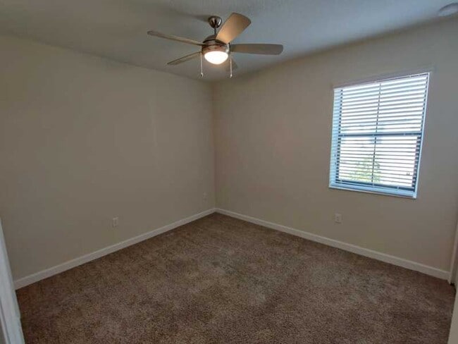 Building Photo - 1242 Sandwedge St