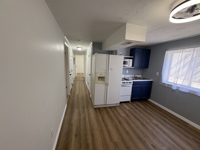 Building Photo - 938 S 250 E