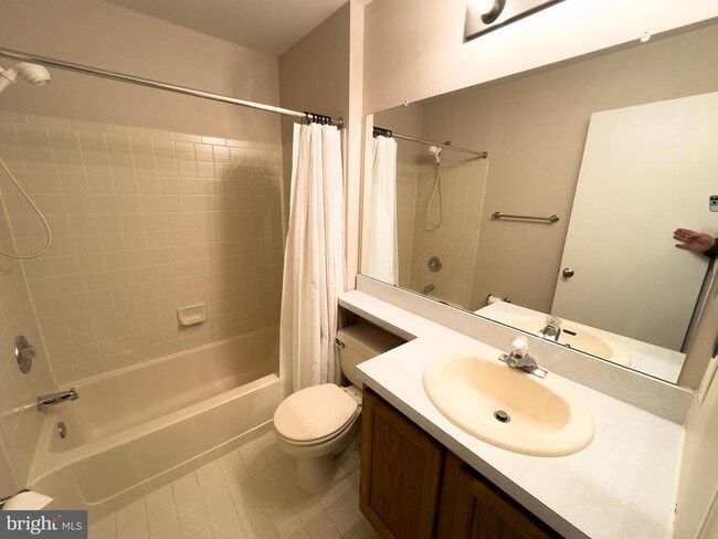 Building Photo - 806 Wharton Rd