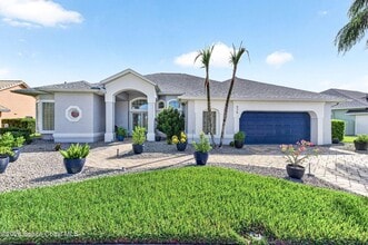 Building Photo - 975 Wildwood Dr