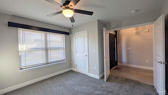 Building Photo - 4417 Fiske St