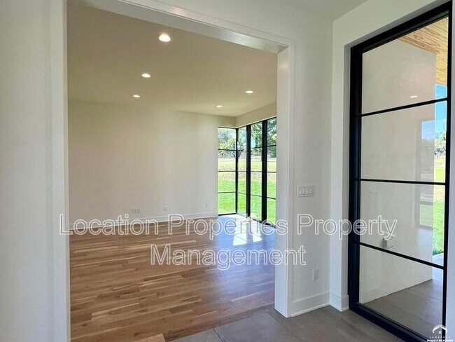Building Photo - 1840 Quail Creek Dr