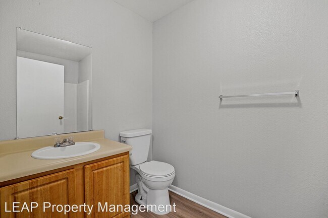 Building Photo - 3 br, 2 bath House - 919 Potomac Dr