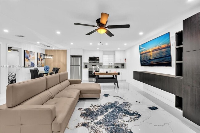 Primary Photo - 923 NW 110th St