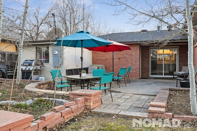 Building Photo - Charming 3 Bedroom, 1 full bath House in D...