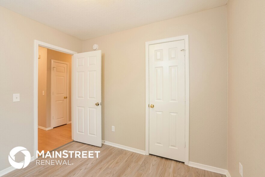 Building Photo - 1413 Buena Vista Cir