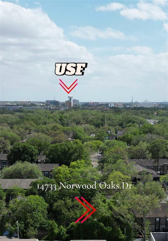 Building Photo - 14733 Norwood Oaks Dr