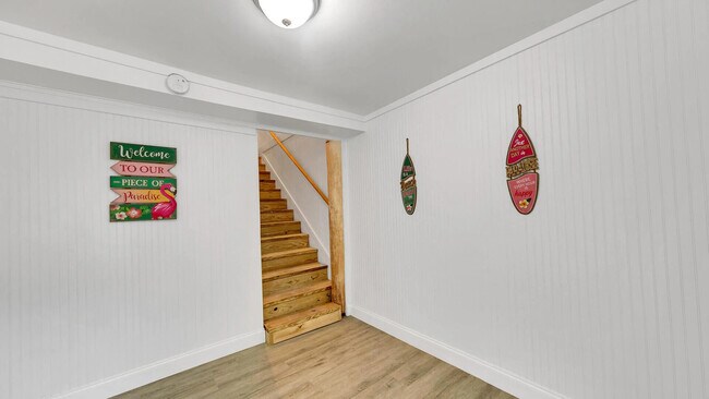 Building Photo - 445 Gulf Shore Dr