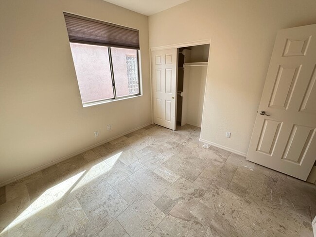 Building Photo - HOUSE - RED ROCK VIEWS