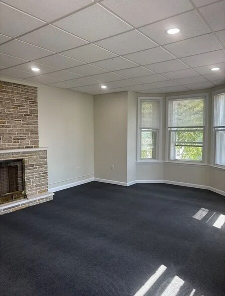 Building Photo - 40 Orient Ave
