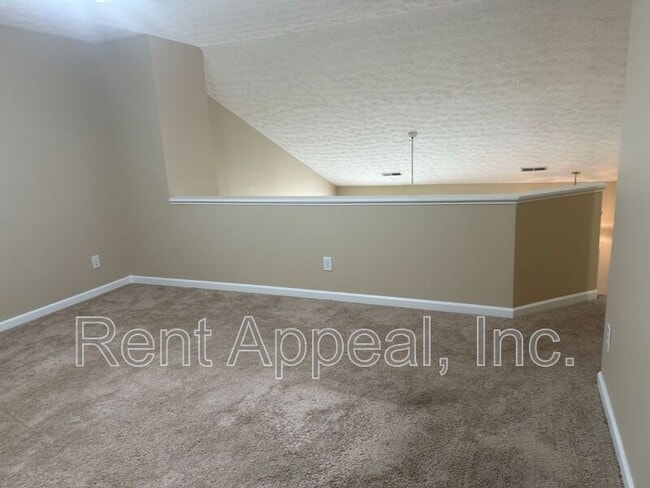Building Photo - 185 Weatherstone Dr