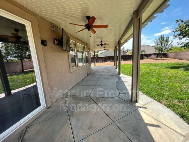 Building Photo - 34629 Sagebrush Ln