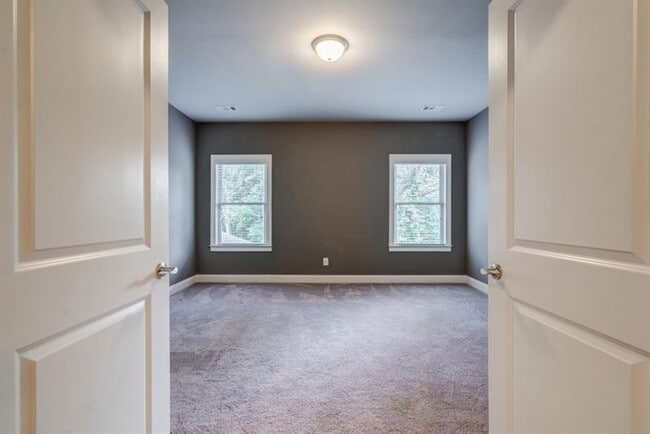 Building Photo - 1317 Winfair Ln NE