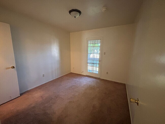Building Photo - 4196 Savannah Ln