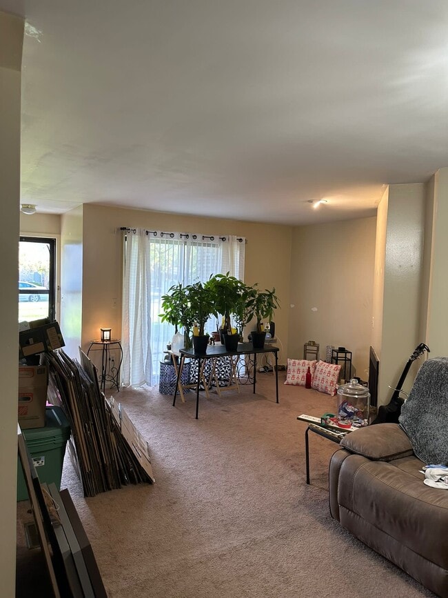 Building Photo - 34790 W 8 Mile Rd