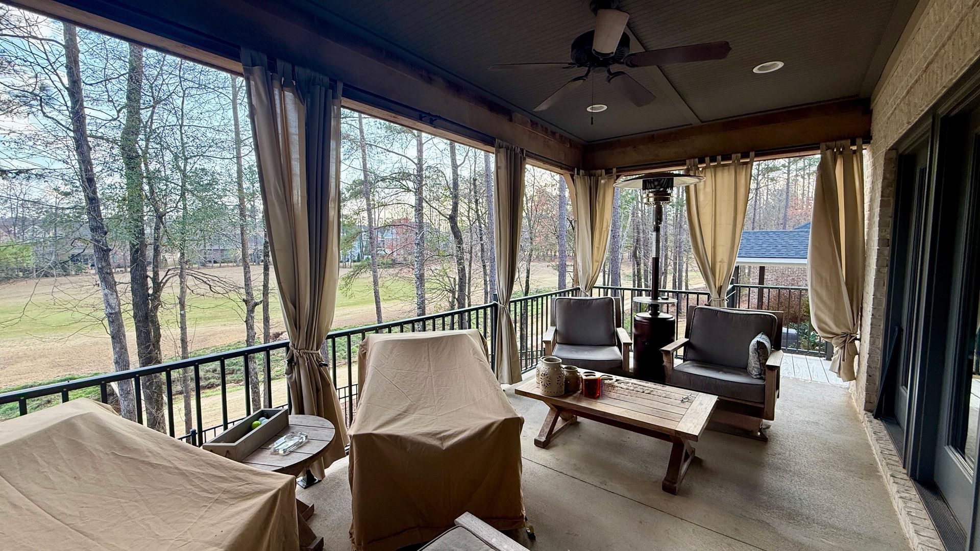 Building Photo - On AU Club Golf Course