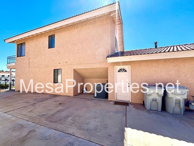 Building Photo - 18119 Pier Dr