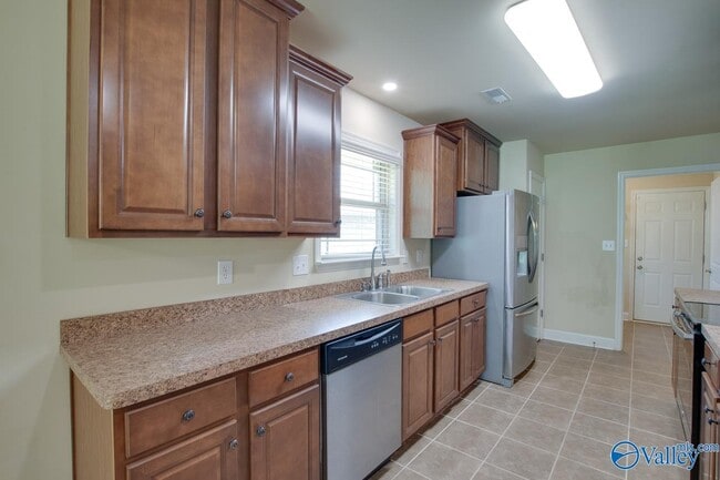Building Photo - 368 Harbor Glen Dr SW