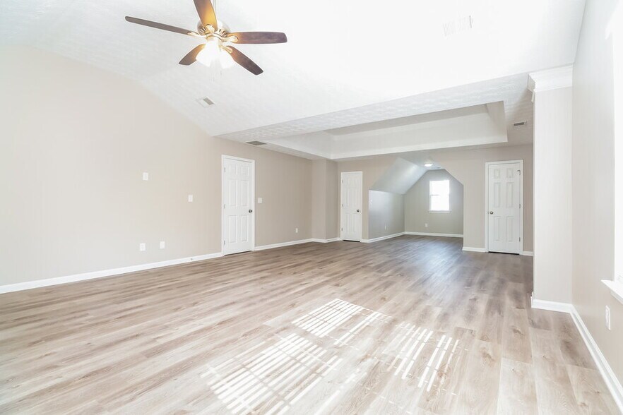 Building Photo - 1085 Ivey Ln