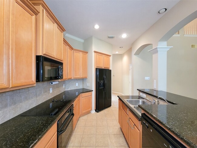 Building Photo - 206 Whispering Ridge Terrace