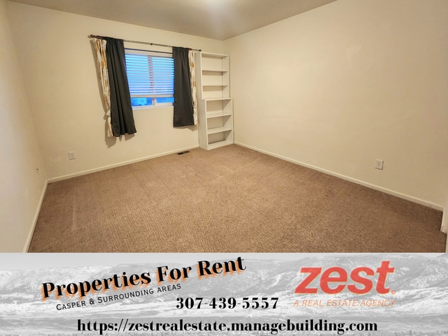 Building Photo - 753 6th St