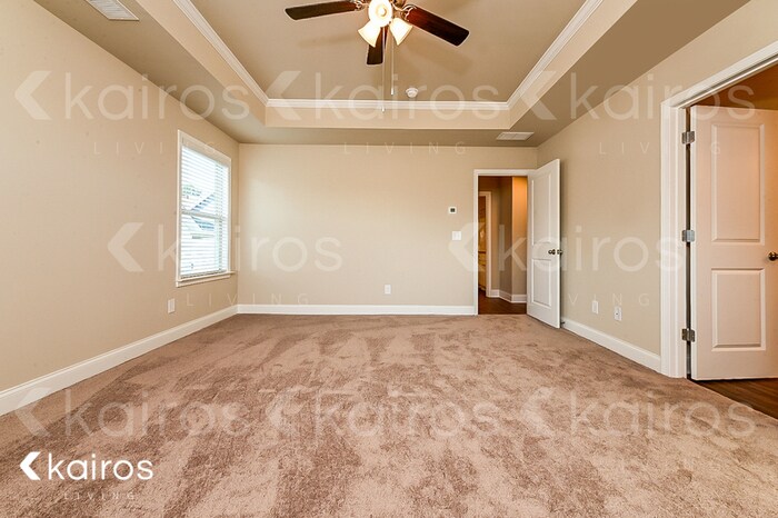Building Photo - 25 Heard Ln
