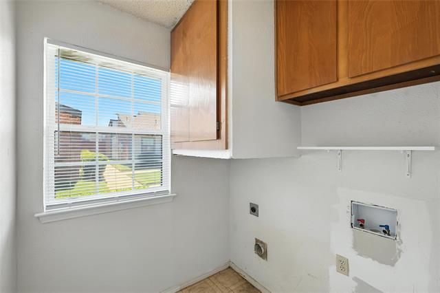 Building Photo - 640 Bellaire Dr