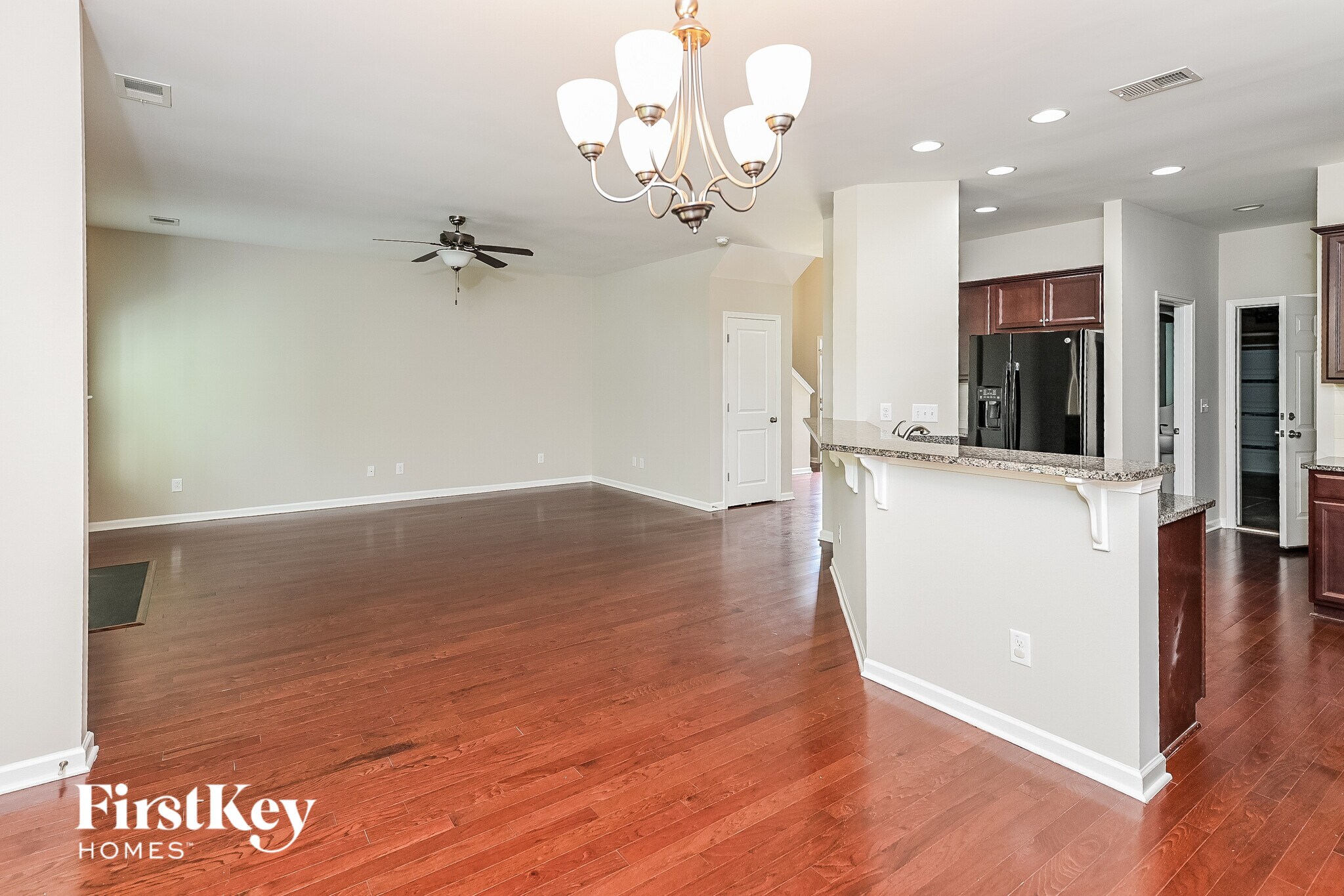 Building Photo - 9692 Spencer Woods Rd