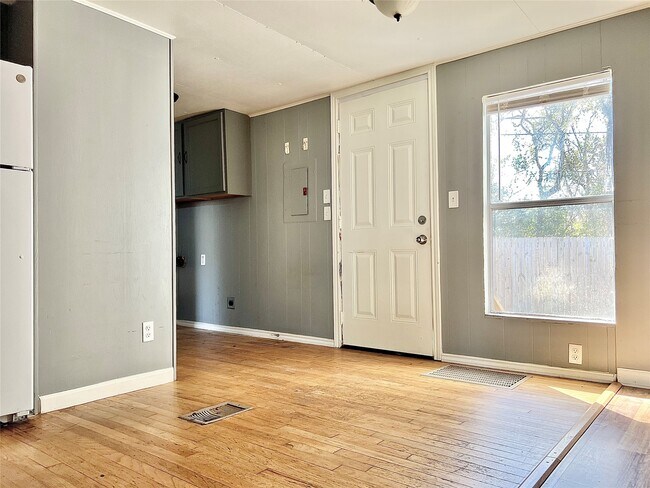 Building Photo - 1508 Darden Dr