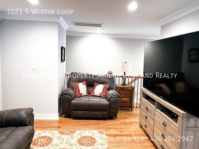 Building Photo - 1021 S Westyn Lp