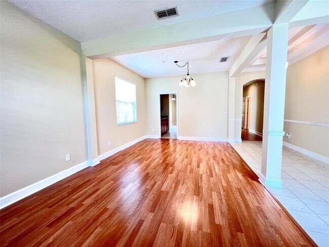 Building Photo - 10429 Kristen Park Dr