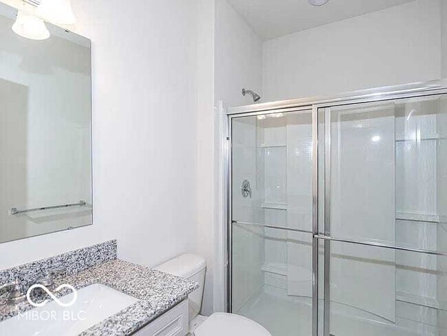 Building Photo - 5403 Veranda Dr