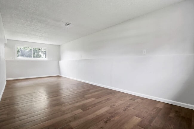 Building Photo - 1683 Ringfield Dr