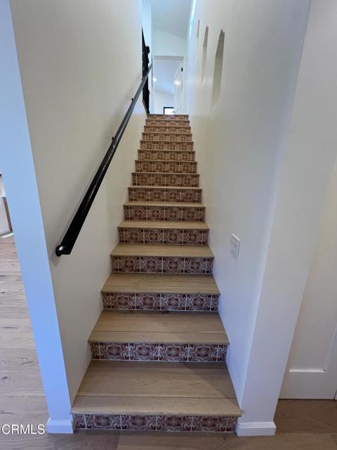 Building Photo - 101 N Santa Rosa St