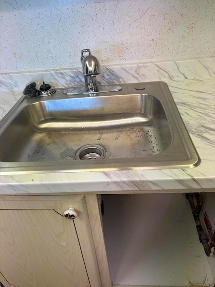 Building Photo - 372 Camden P