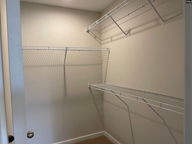 Building Photo - 304 Jubilee Clock Dr