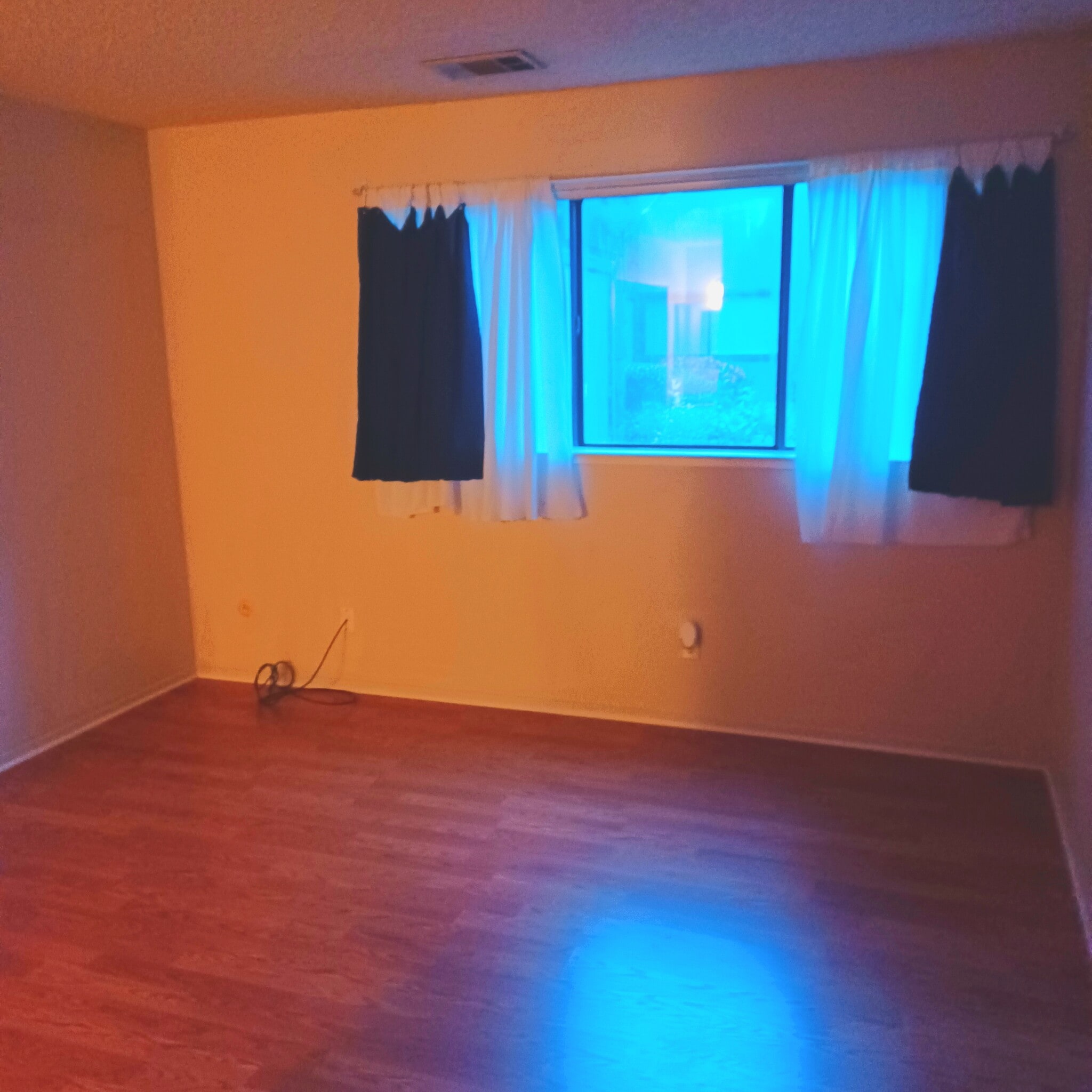 Primary Bedroom - 1190 S Winery Ave