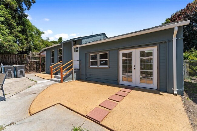 Building Photo - 1625 Martin Luther King Jr Way