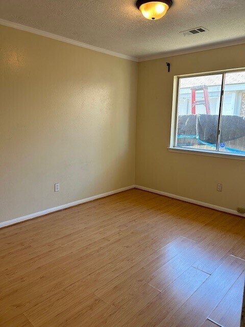 Building Photo - 10451 N Fallen Bough Dr