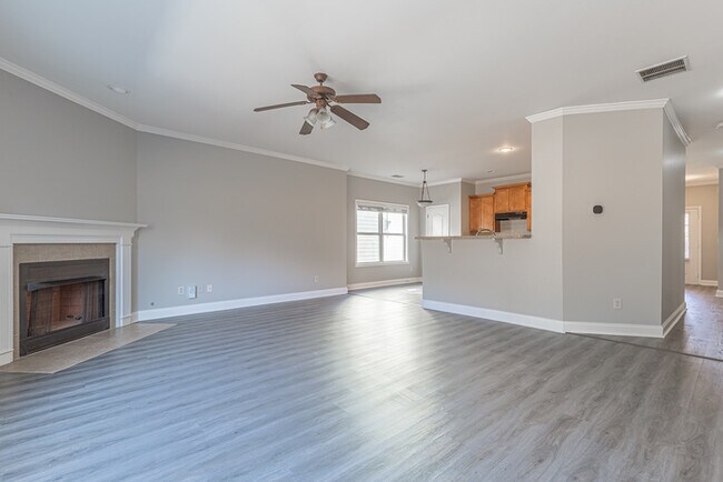Building Photo - A MUST SEE IN SUGAR HILL!!!