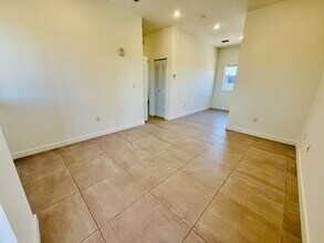 Building Photo - 1295 W 69th St