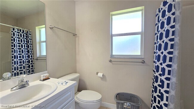 Building Photo - 1720 Amber Ln