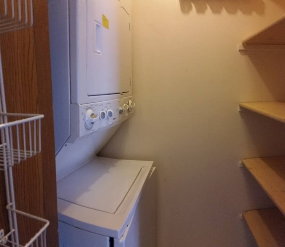 Laundry - 4314 W Shamrock Ln