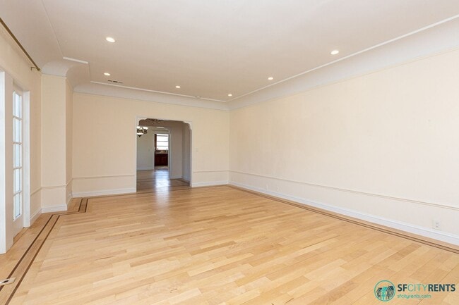 Building Photo - Elegant 4BD / 4BA Home in Balboa Terrace —...