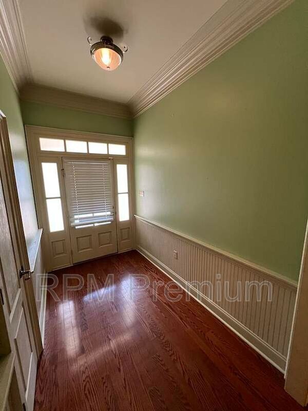 Building Photo - 3995 Water Oak Dr